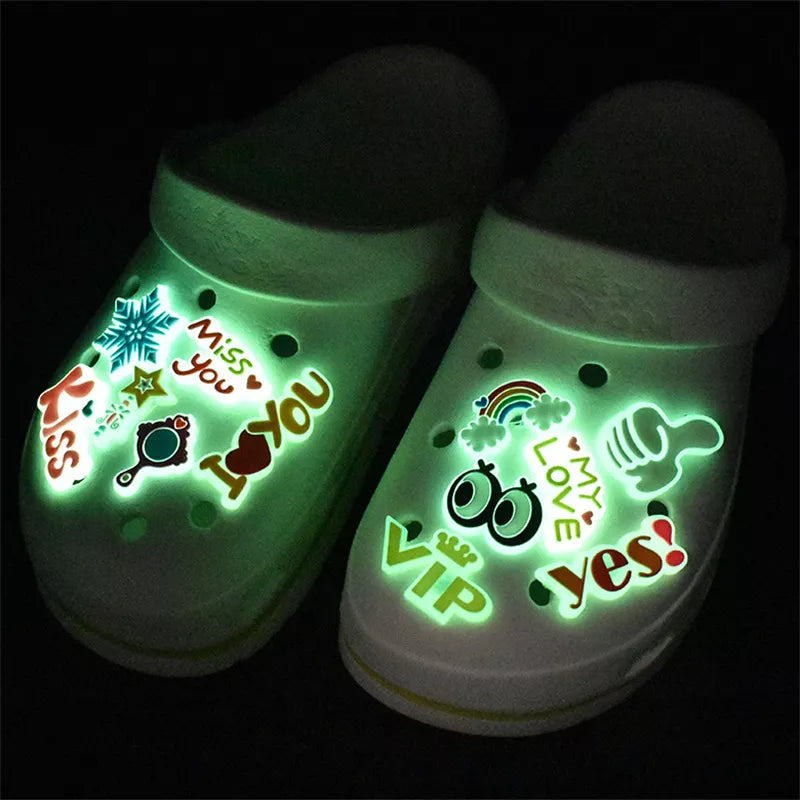1 Piece Luminous Shoe Decoration